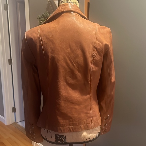 Michael Kors caramel color, 100% genuine, leather jacket - Picture 4 of 5